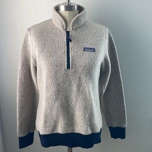Patagonia Cream and Blue Women's Sweater